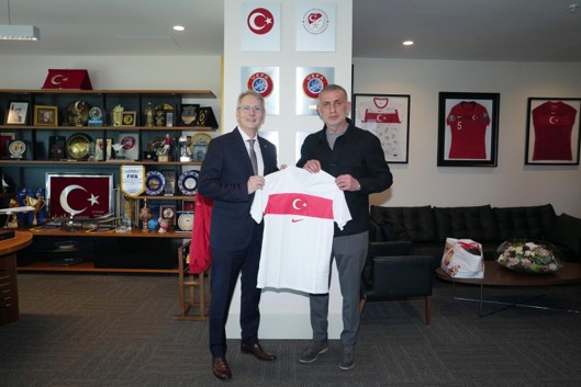 Türkiye Futbol Federasyonu Başkanı İbrahim Hacıosmanoğlu’na Ziyaret